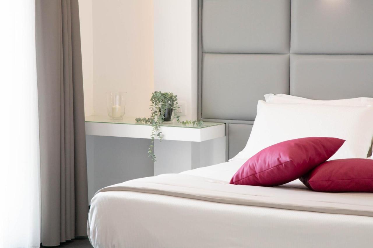 Grand Hotel Serapide Поцуоли Екстериор снимка