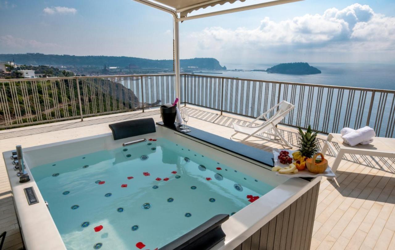 Grand Hotel Serapide Поцуоли Екстериор снимка