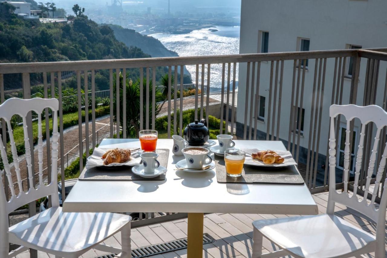 Grand Hotel Serapide Поцуоли Екстериор снимка