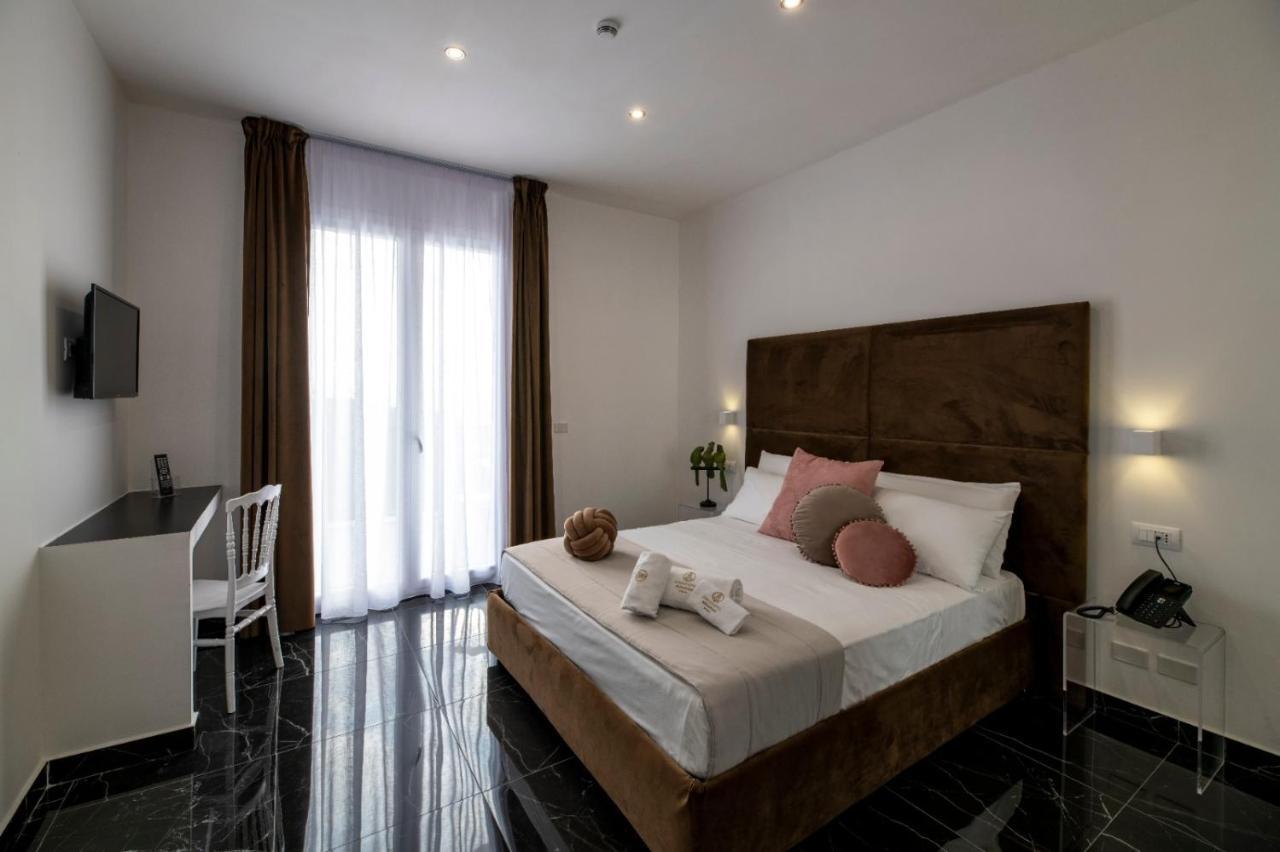Grand Hotel Serapide Поцуоли Екстериор снимка