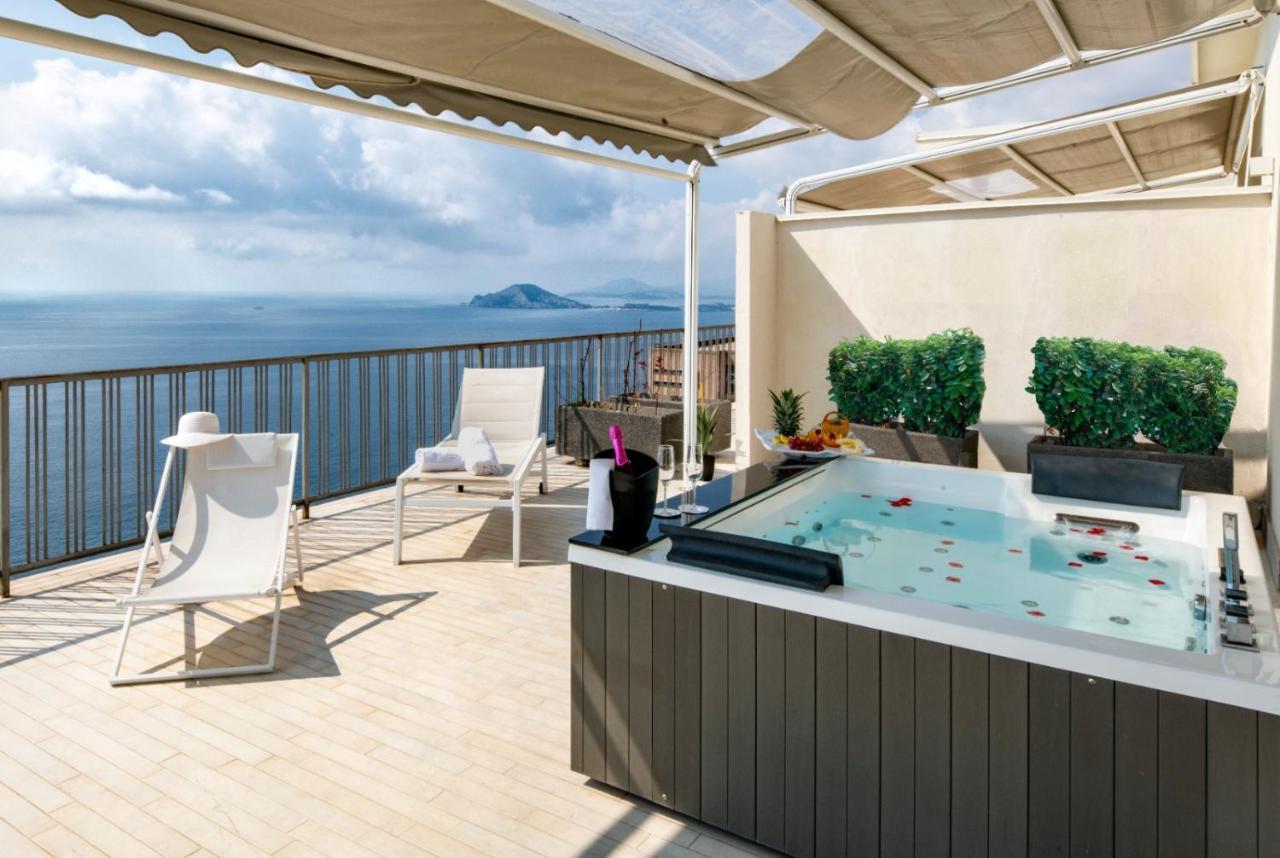 Grand Hotel Serapide Поцуоли Екстериор снимка